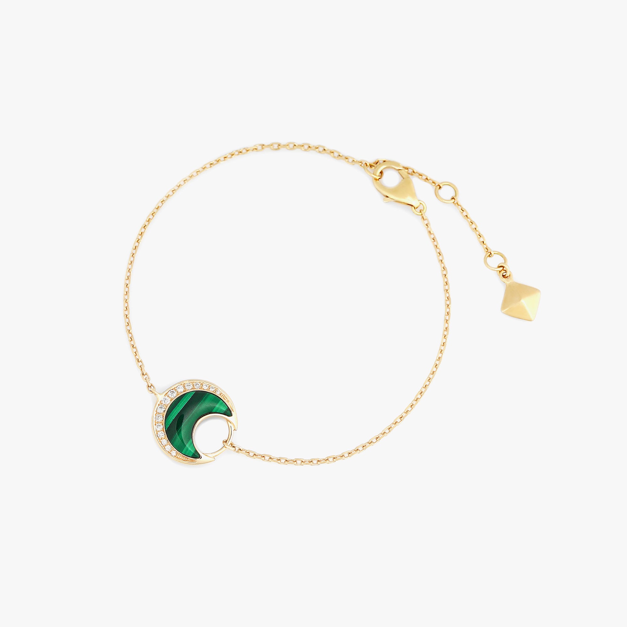 Al Hilal bracelet in yellow gold with malachite stone and diamonds