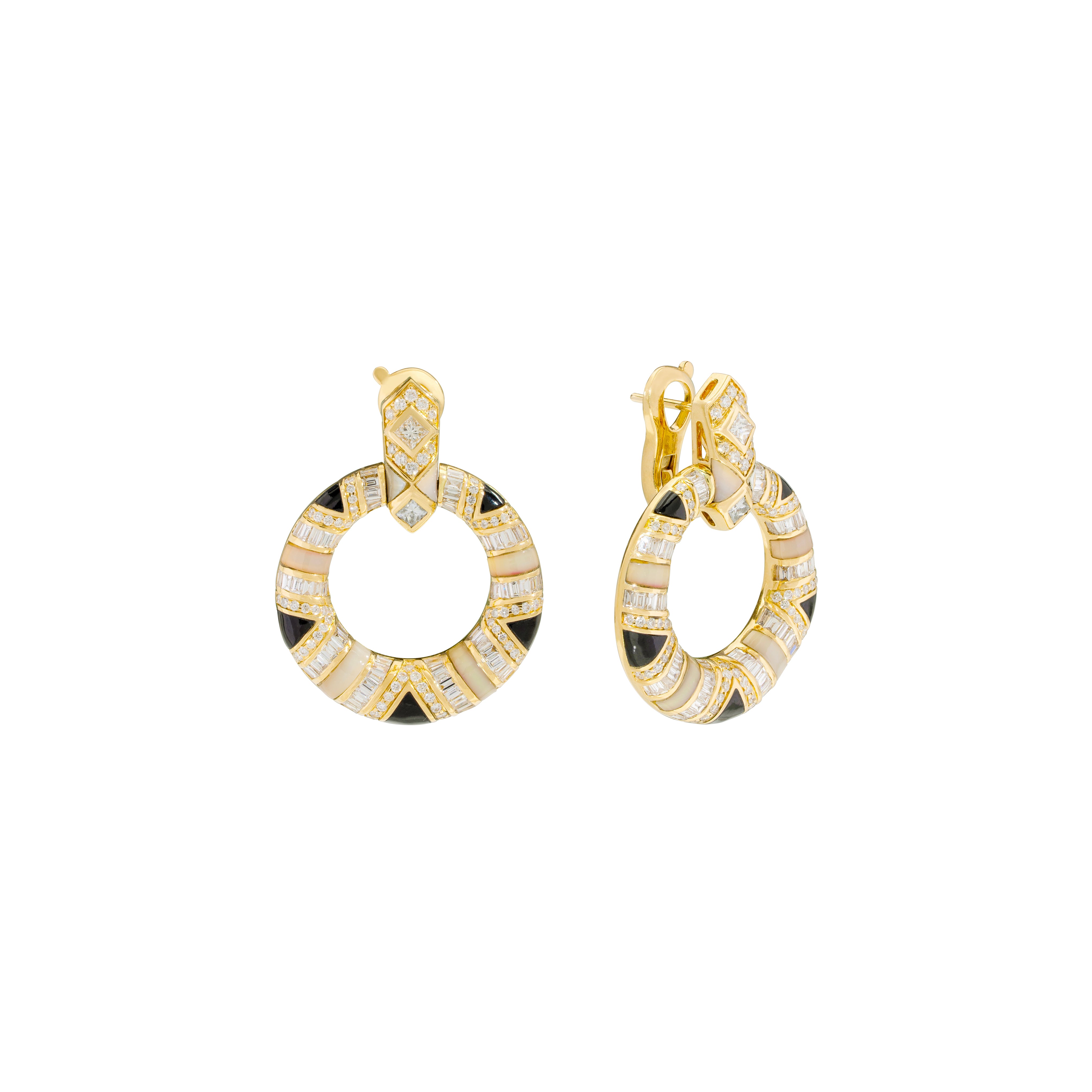 Sadu high jewellery earrings with diamonds, black onyx and mother of pearl