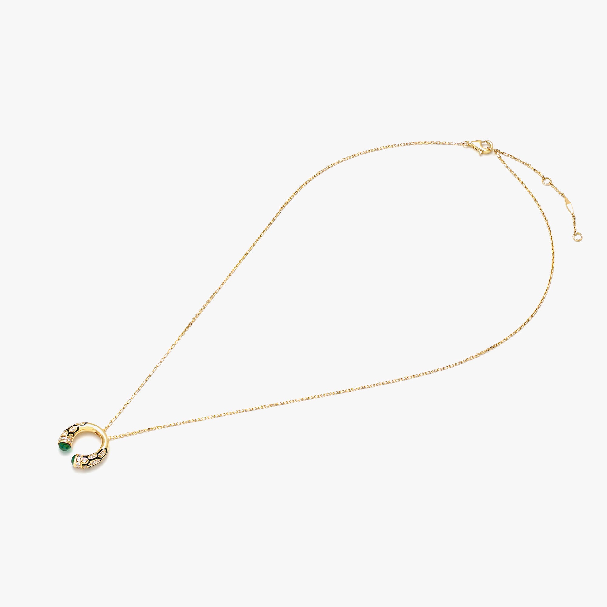 Al Zain Jewellery Mushabbak Gold necklace with a small pendant on a white background
