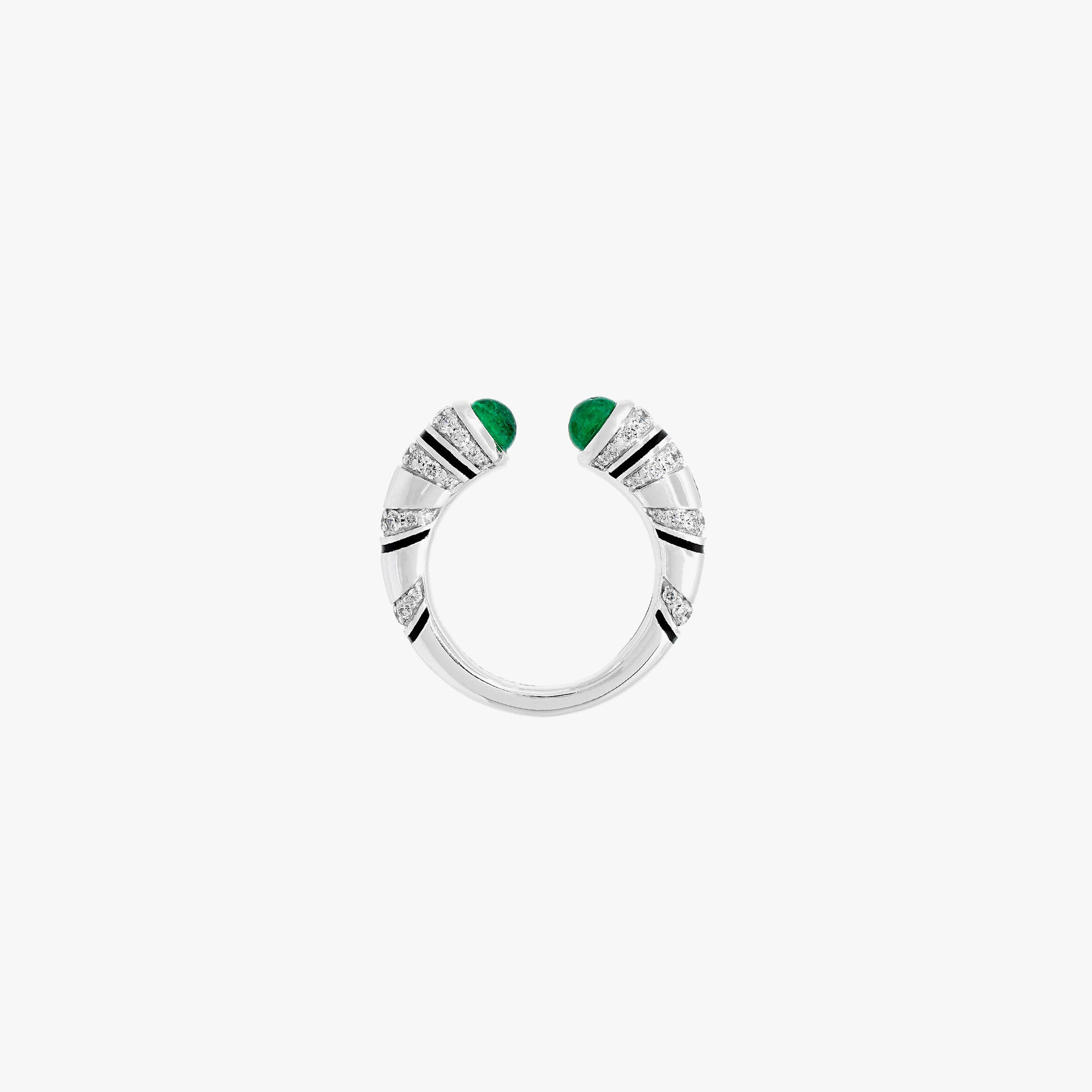 18k Mushabbak ring in white gold with diamonds and emeralds