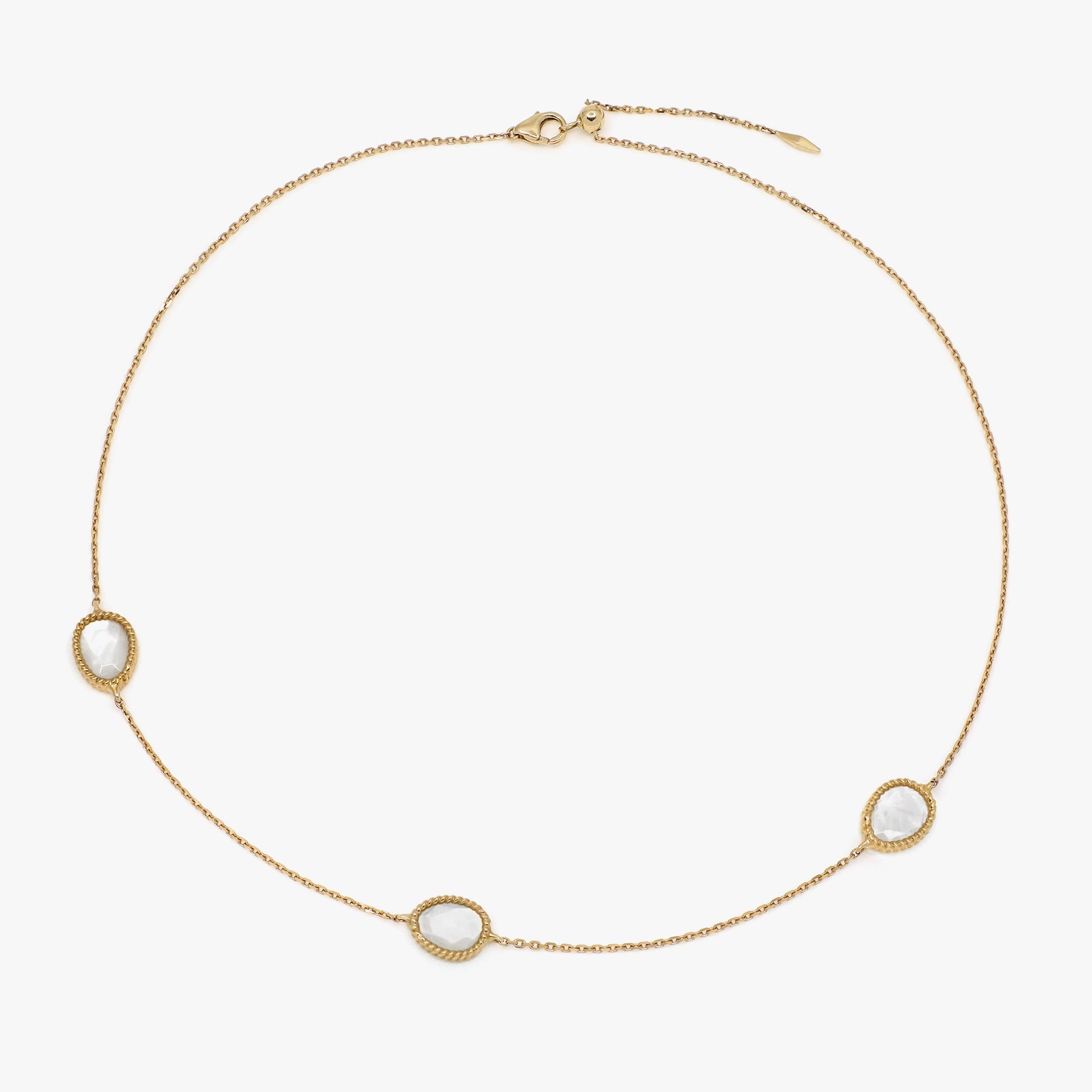 Nina Mariner Choker In 18 Karat Yellow Gold With Mother Of Pearl Stones