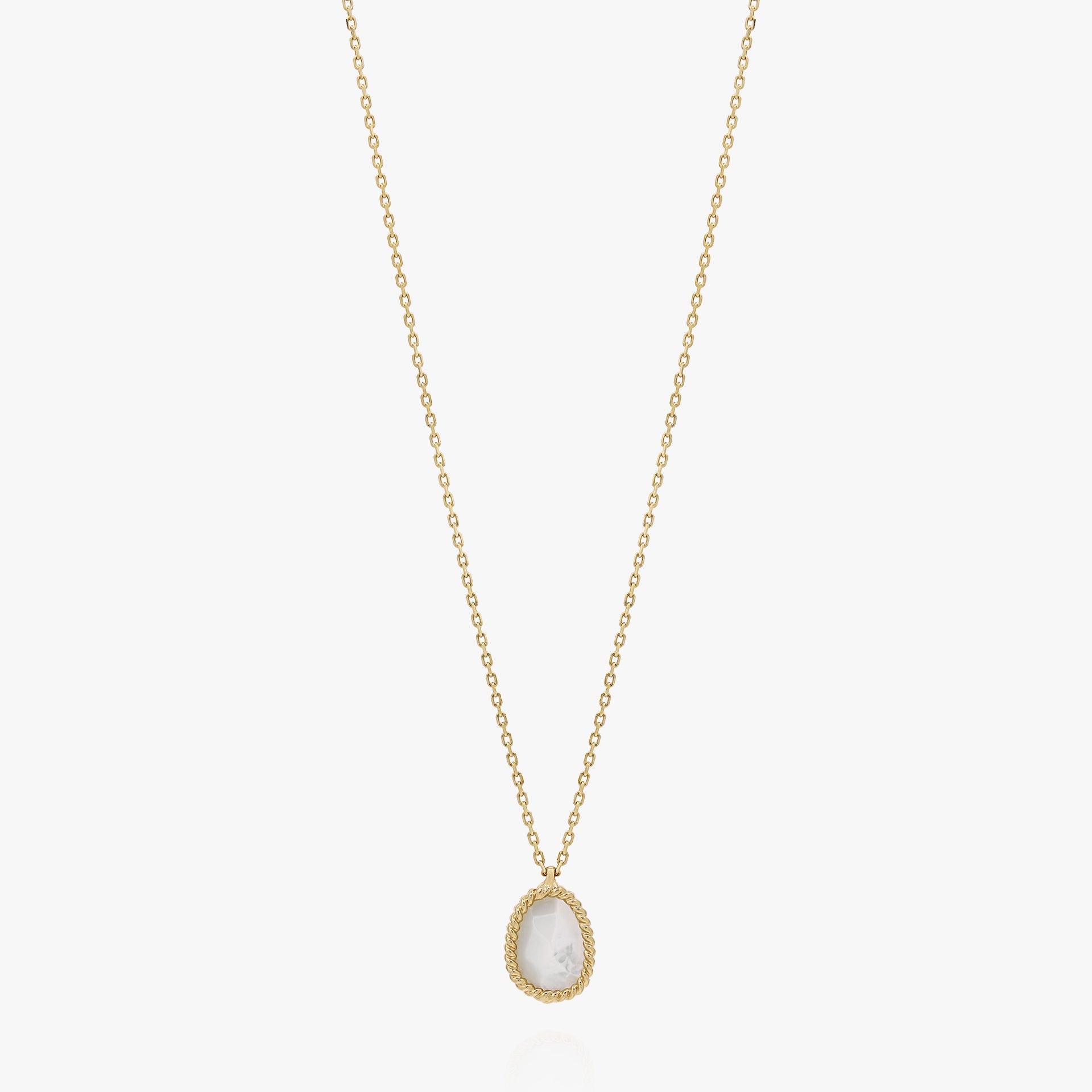 Nina Mariner Necklace In 18 Karat Yellow Gold With Large Mother Of Pearl Stone
