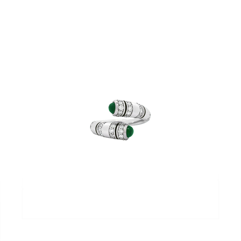 18k Mushabbak ring in white gold with diamonds and emeralds