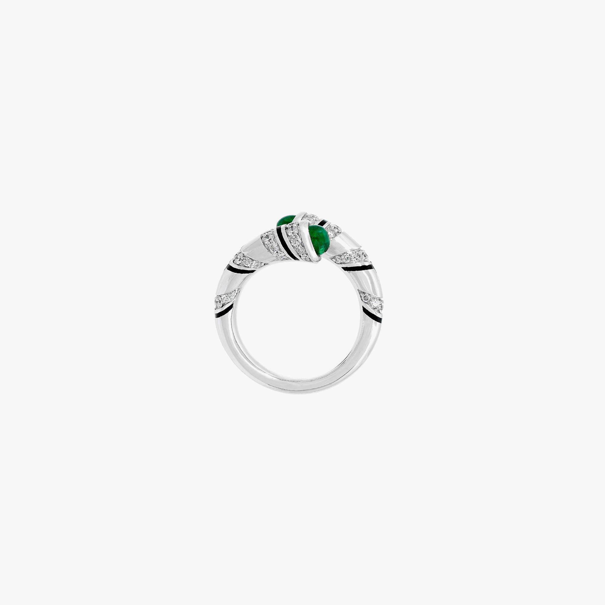 18k Mushabbak ring in white gold with diamonds and emeralds