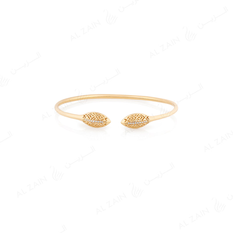 18k Al Merriyah M/5 bangle in yellow gold with diamonds