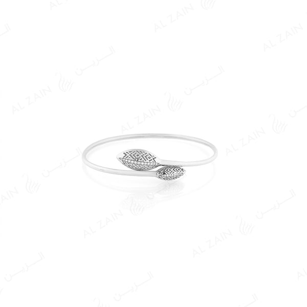 18k Al Merriyah M/5 bangle in white gold with diamonds