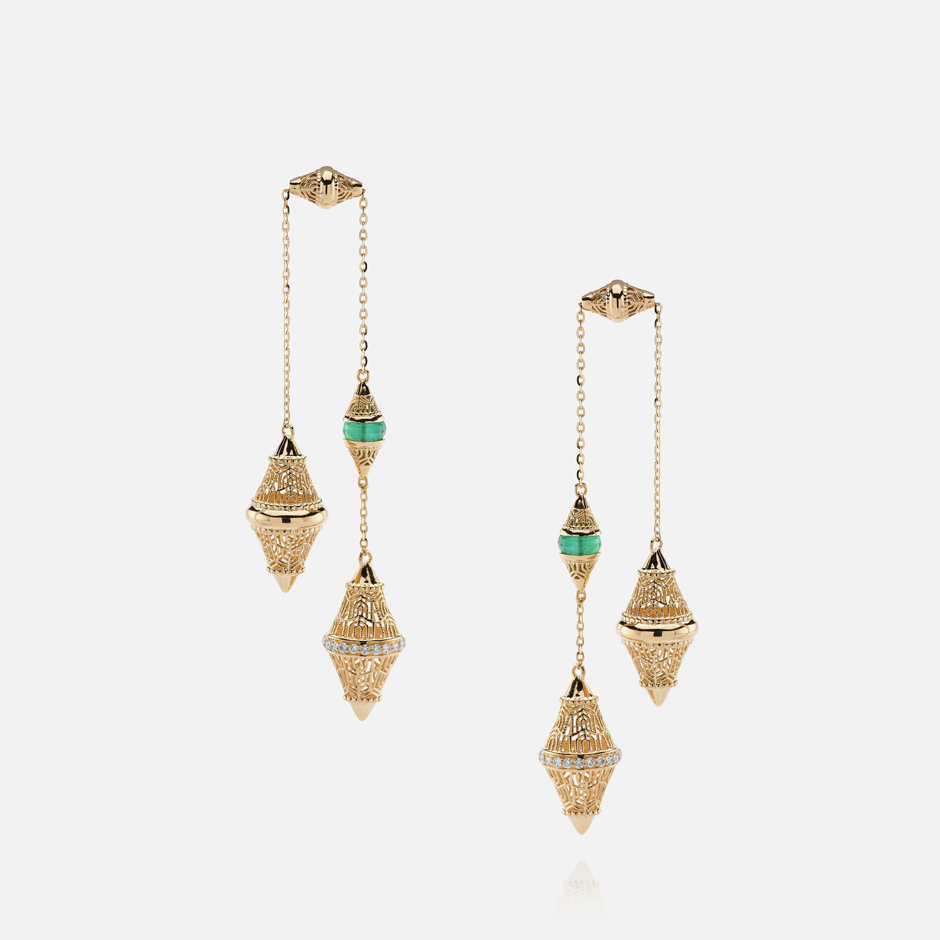 Al Merriyah mood colour earrings in 18k yellow gold with emerald and diamonds - Al Zain Jewellery