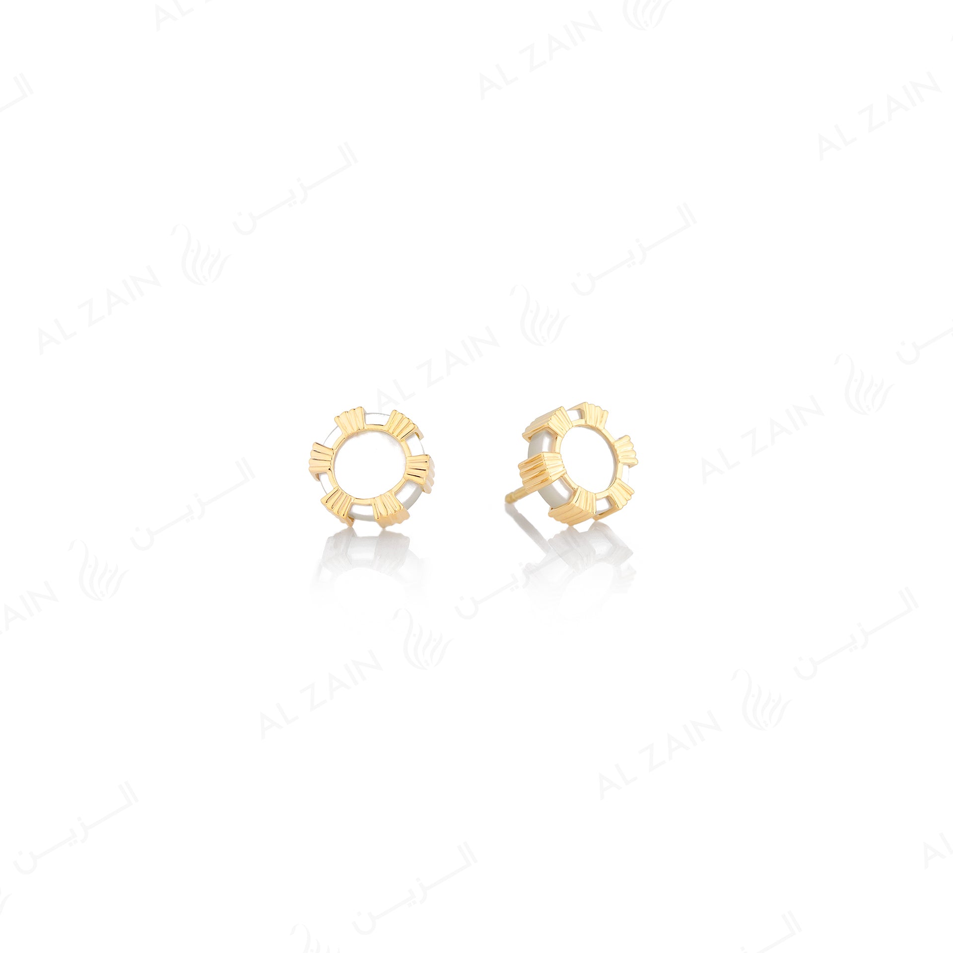 Cordoba earrings in yellow gold with mother of pearl stones