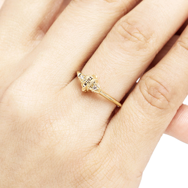 18k Hab El Hayl Origins Ring in Yellow Gold with Diamonds