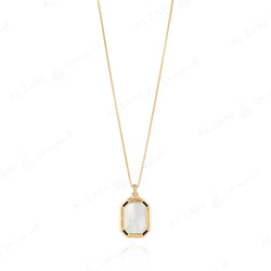 Ayat Al Kursi Necklace in Yellow Gold with Mother of Pearl
