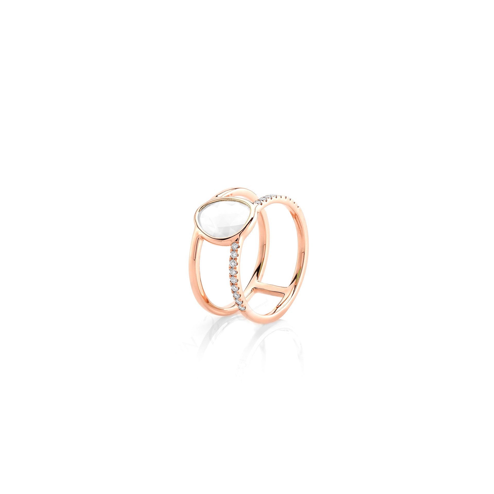Simply Nina ring in 18k rose gold with Mother of Pearl stone and diamonds