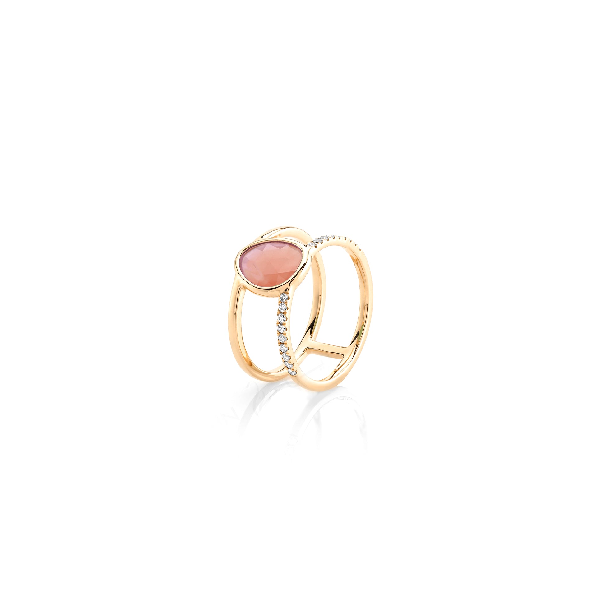 Simply Nina ring in 18k yellow gold with Opal stone and diamonds