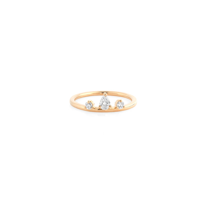 Mystique ring collection with diamonds in yellow gold