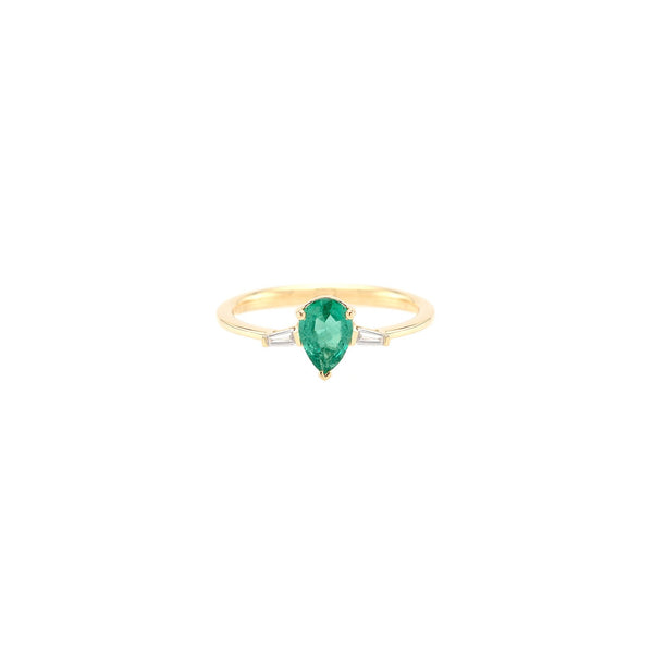 Precious stone pear cut emerald Ring in Yellow gold
