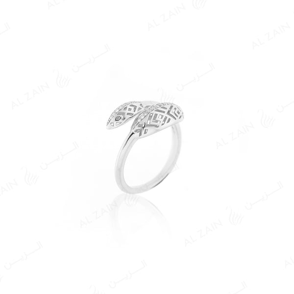 18k Al Merriyah M/5 ring in white gold with diamonds