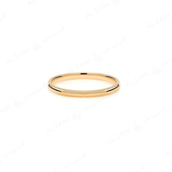 Wedding band in yellow gold