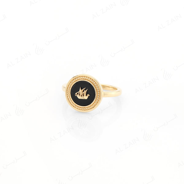 Kuwait Ring in Yellow Gold with onyx
