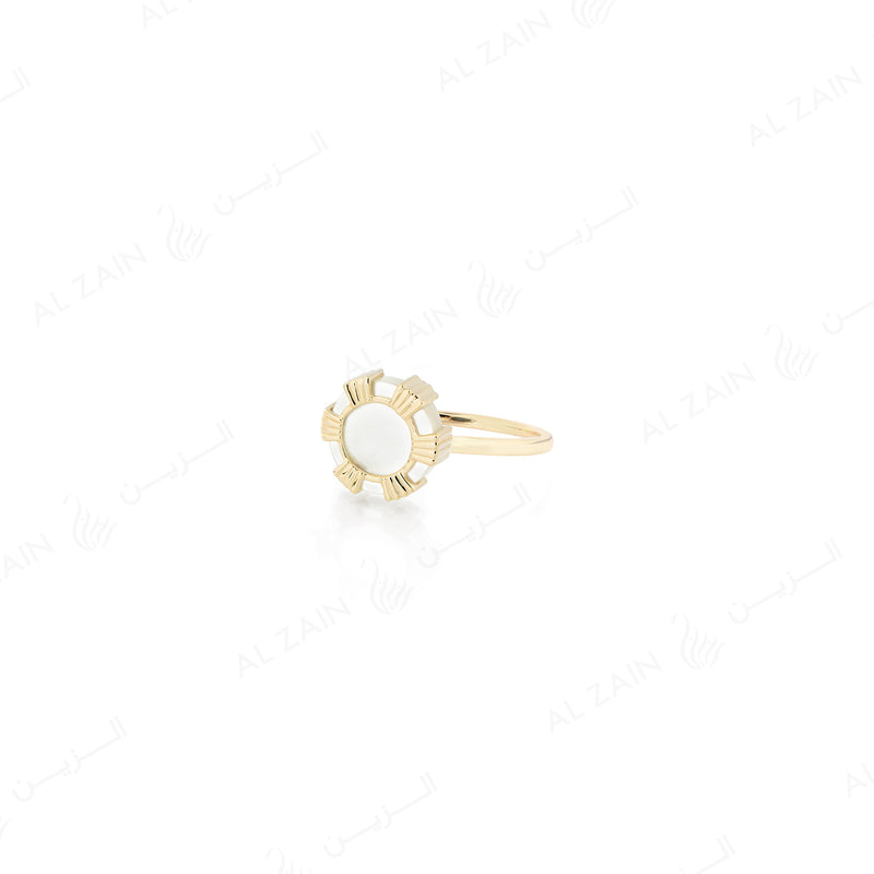 Cordoba ring in yellow gold with mother of pearl stone